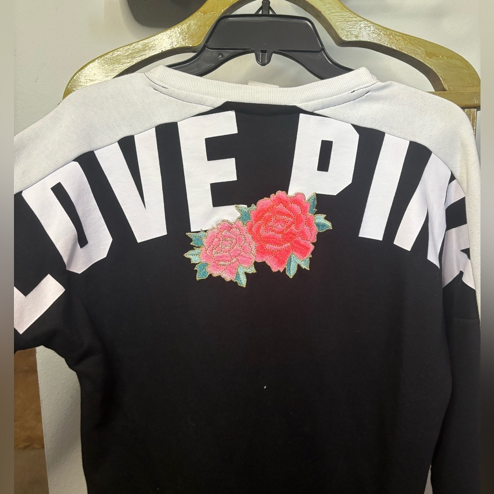 VS PINK Crew sweater